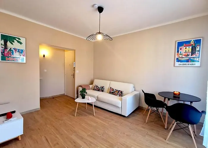 Cosy - Proche Et Gare Nizza